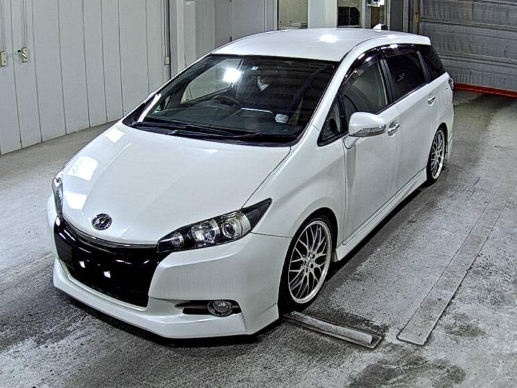 TOYOTA WISH